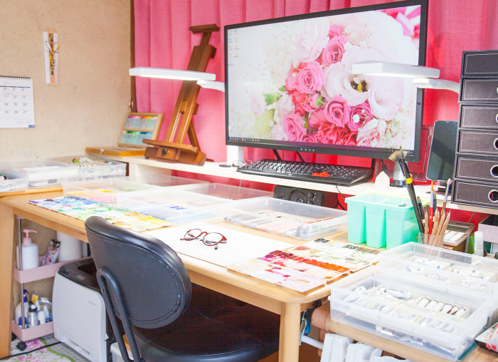 �ё����`���Ă���A�g���G�򕌌�,��_�s