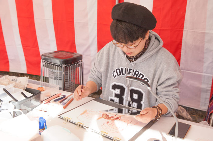 �l���ё���ƃA�[�e�B�X�g�򕌌�,��_�s